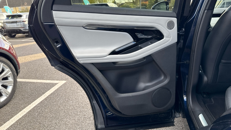 Land Rover Range Rover Evoque 2.0 D200 R-Dynamic HSE 5dr Auto Diesel Hatchback